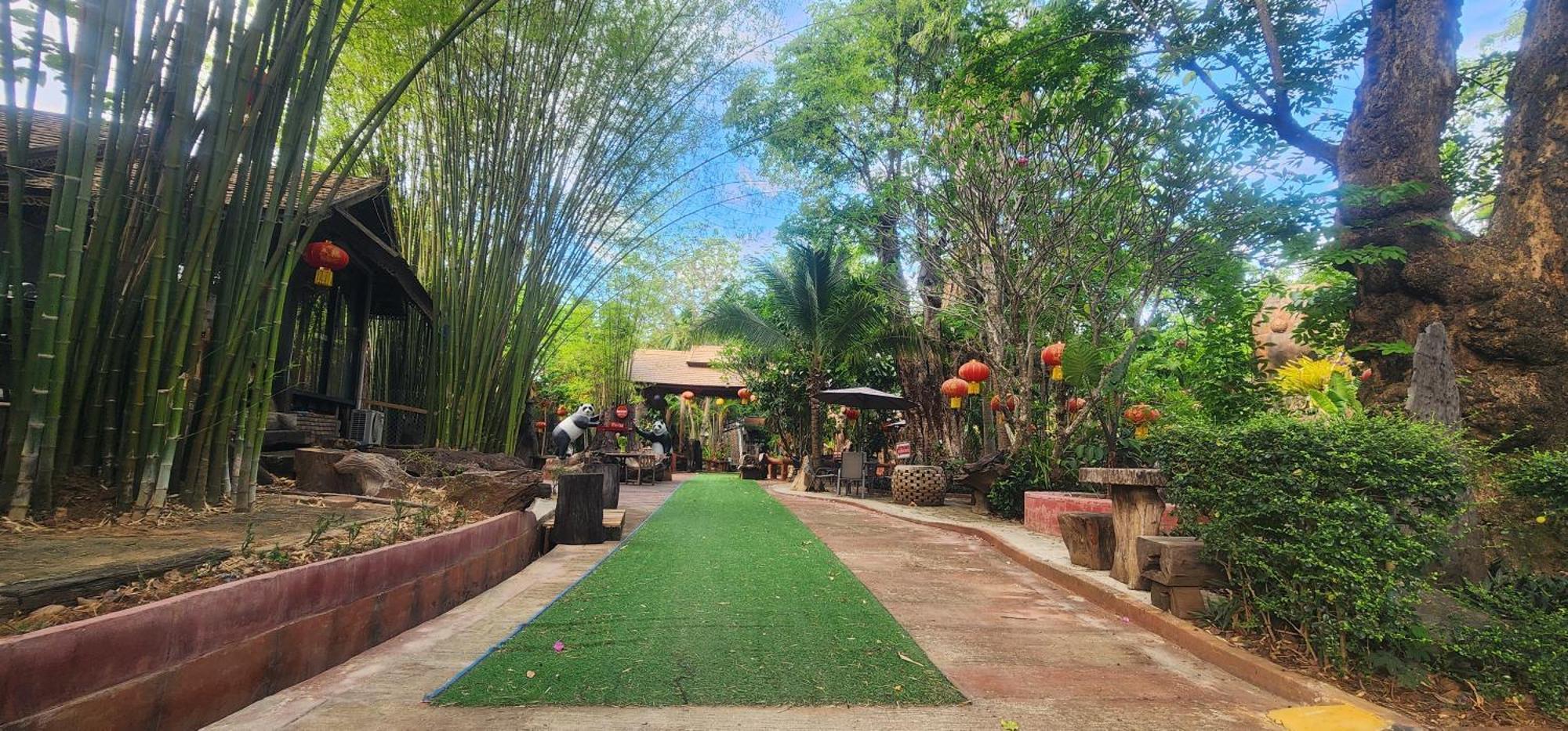 Denchai City Resort เด่นชัยซิตี้ รีสอร์ท Phrae Bagian luar foto