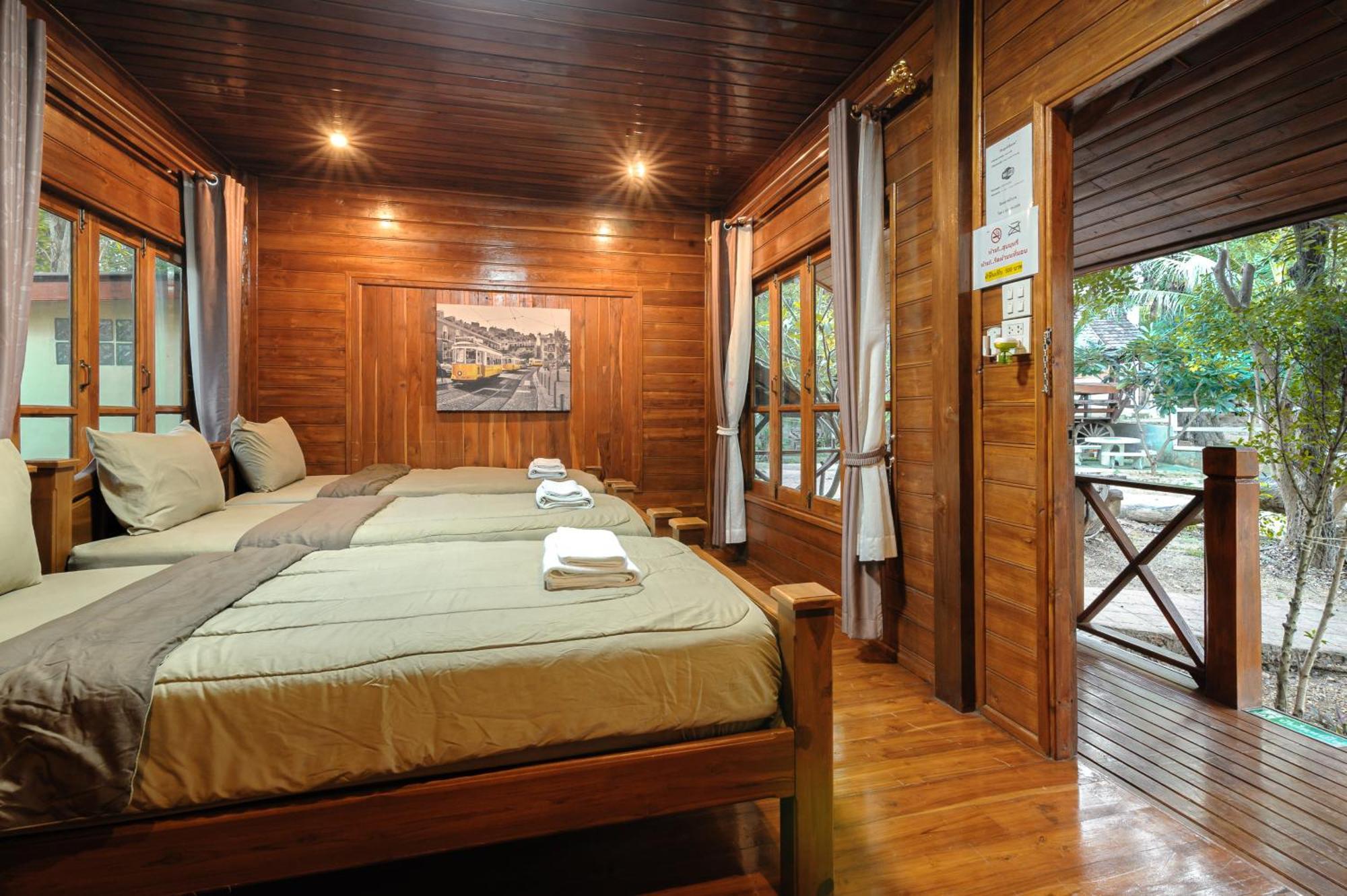 Denchai City Resort เด่นชัยซิตี้ รีสอร์ท Phrae Bagian luar foto